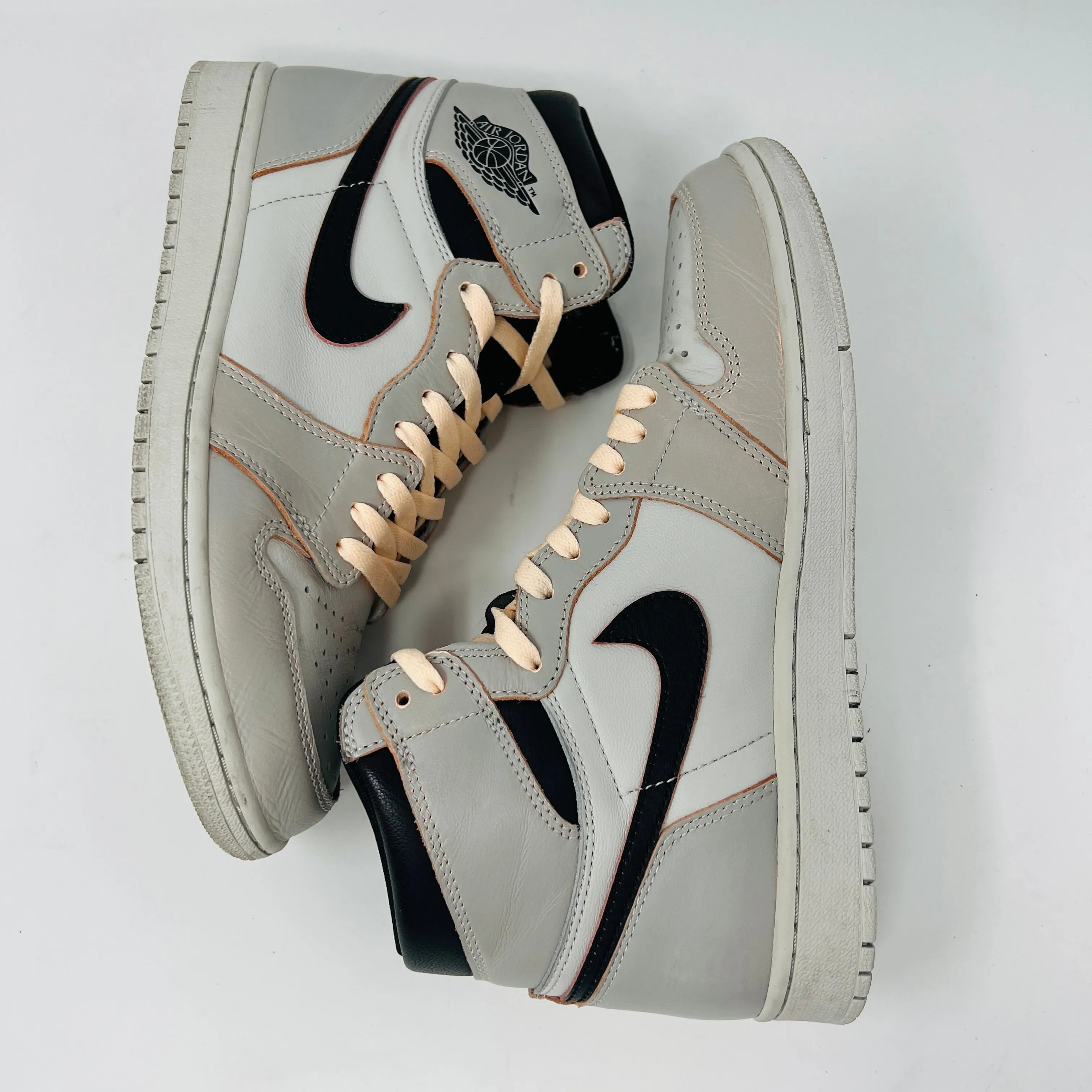 Jordan 1 Retro High OG Defiant SB NYC to Paris