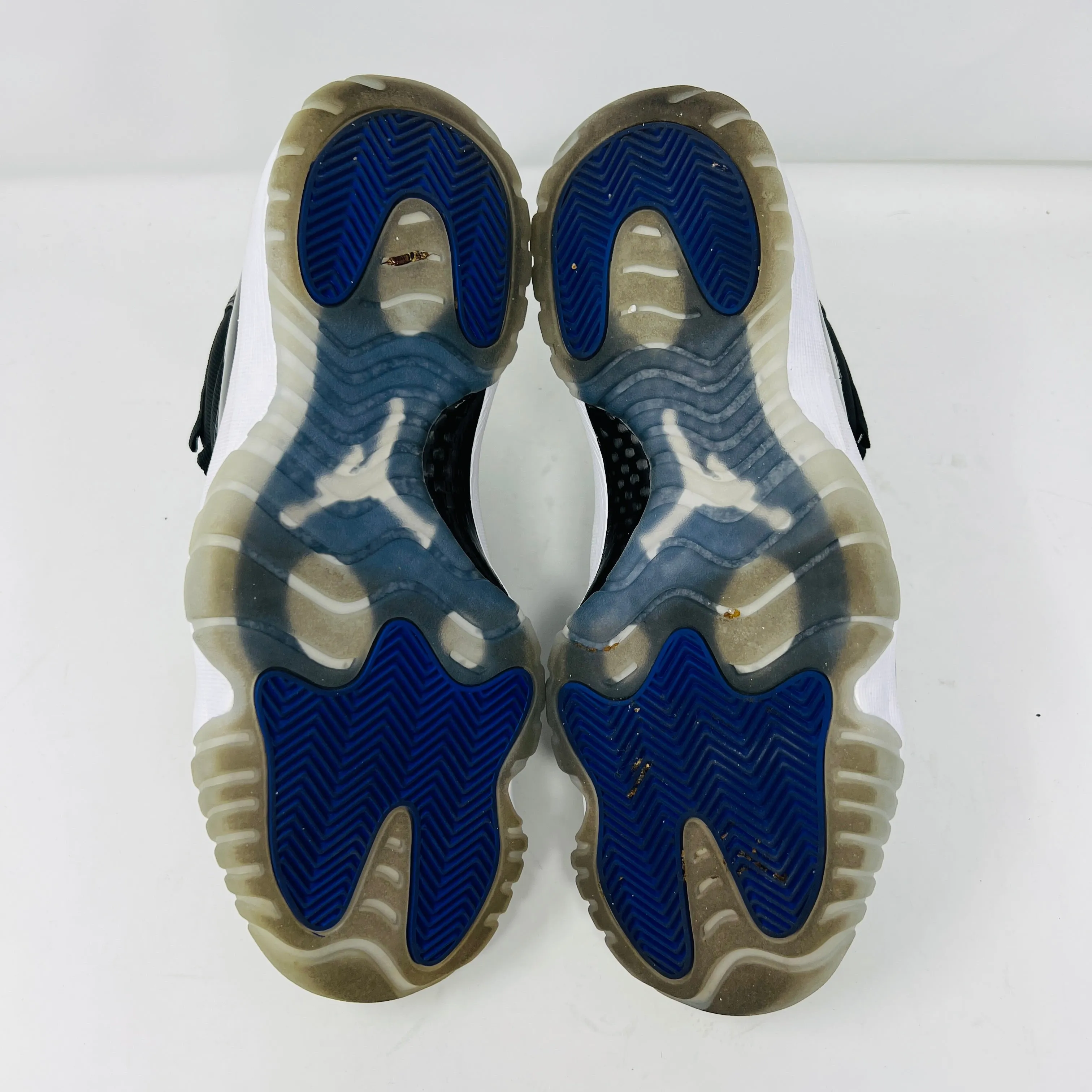 Jordan 11 Retro Space Jam (2016)