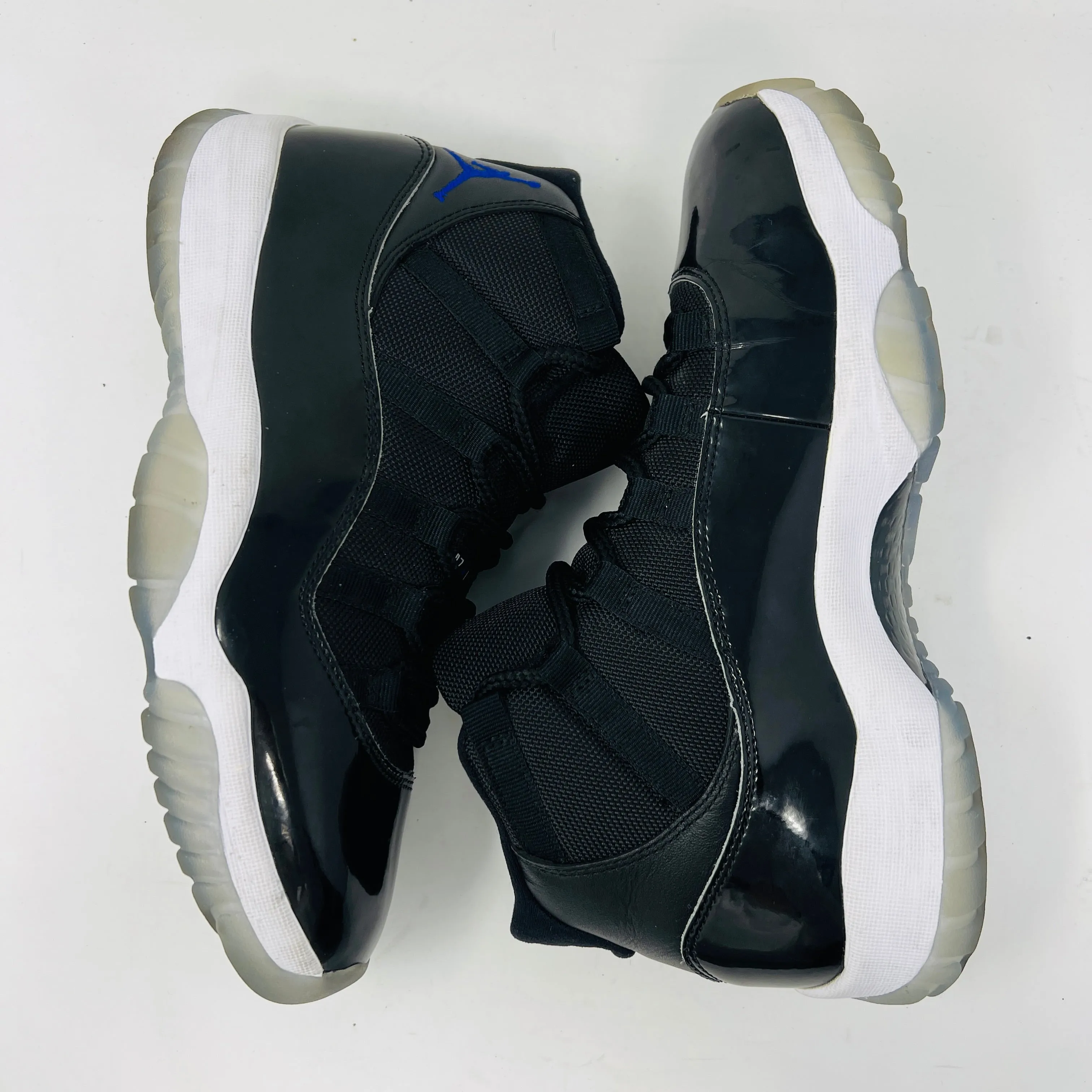 Jordan 11 Retro Space Jam (2016)