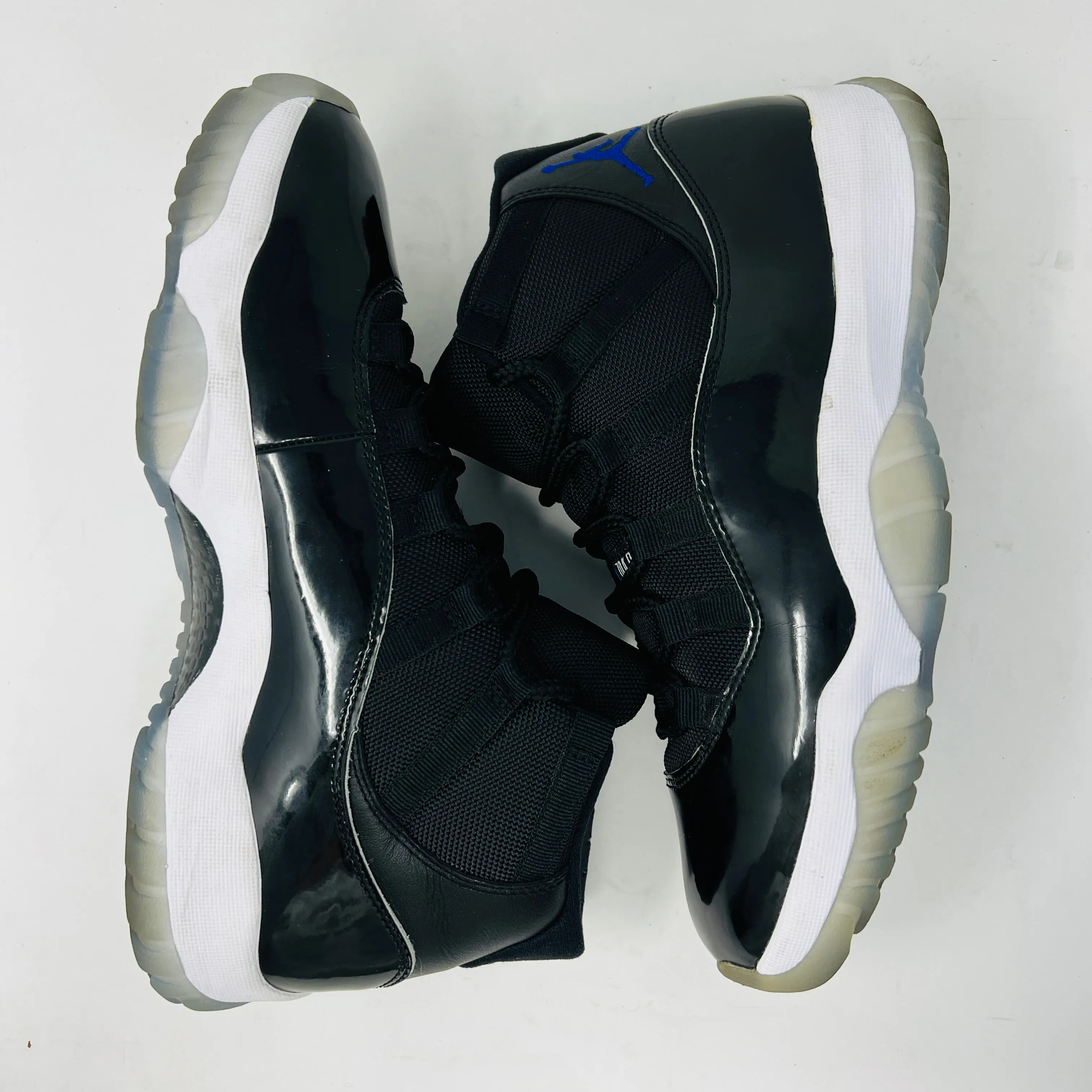 Jordan 11 Retro Space Jam (2016)