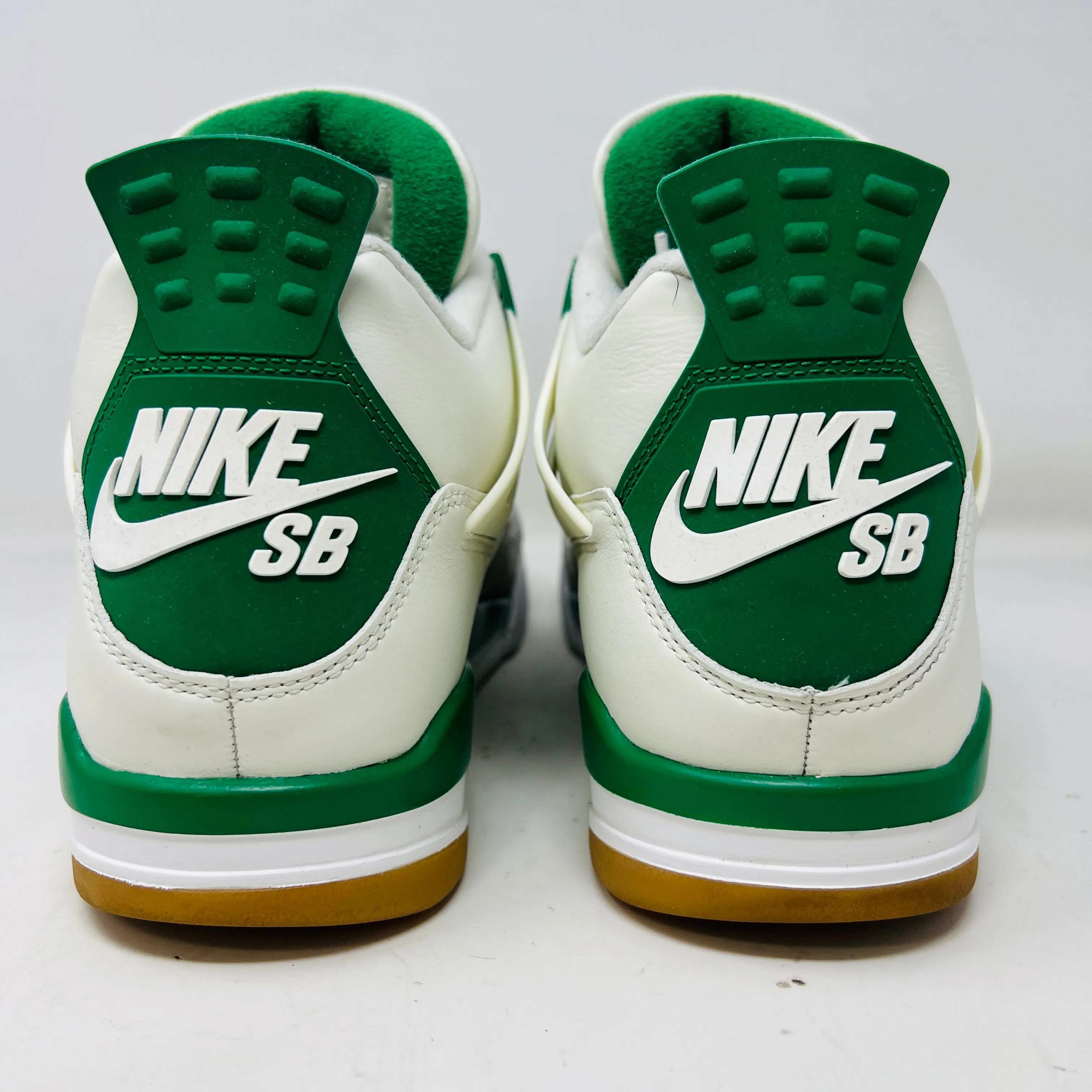 Jordan 4 Retro SB Pine Green