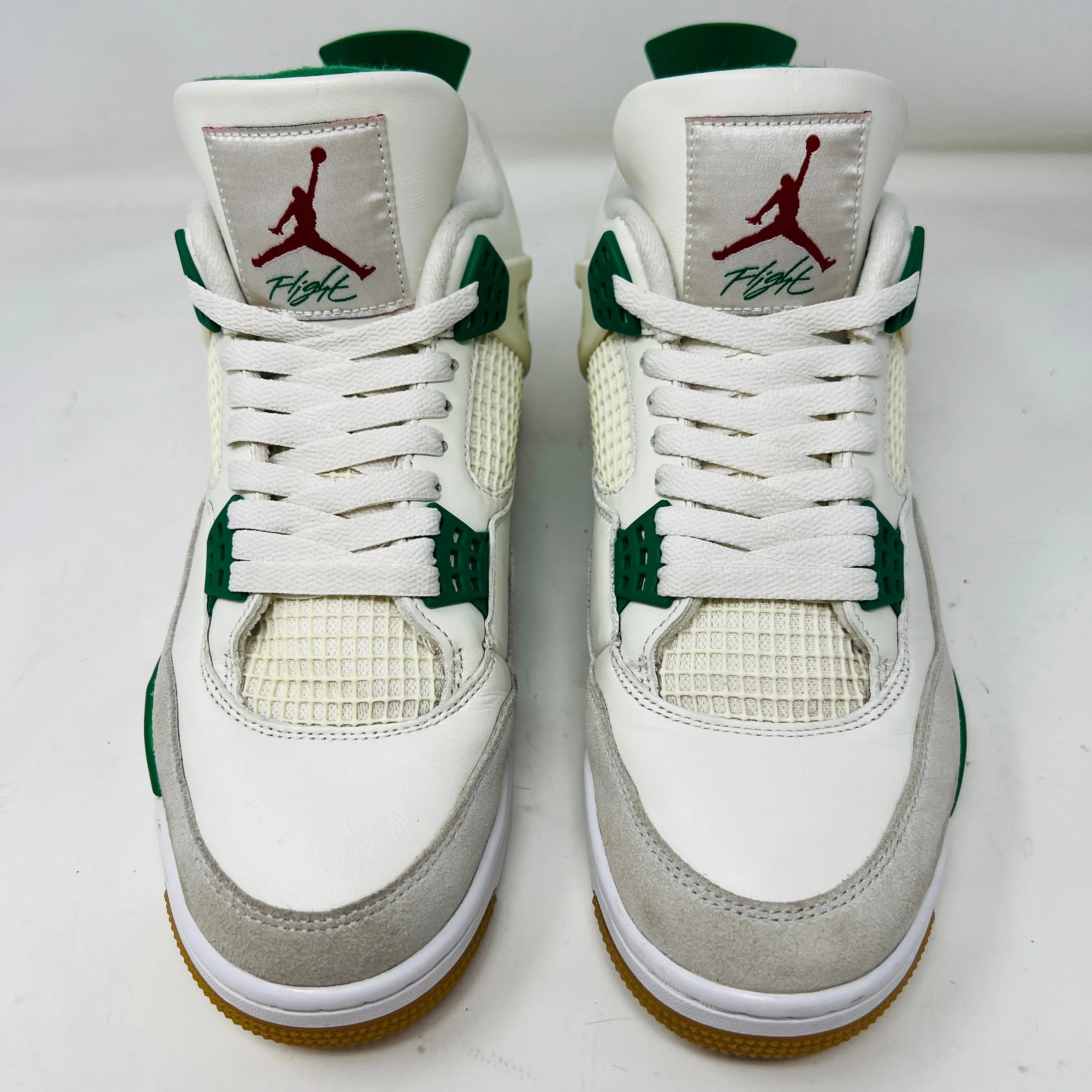 Jordan 4 Retro SB Pine Green