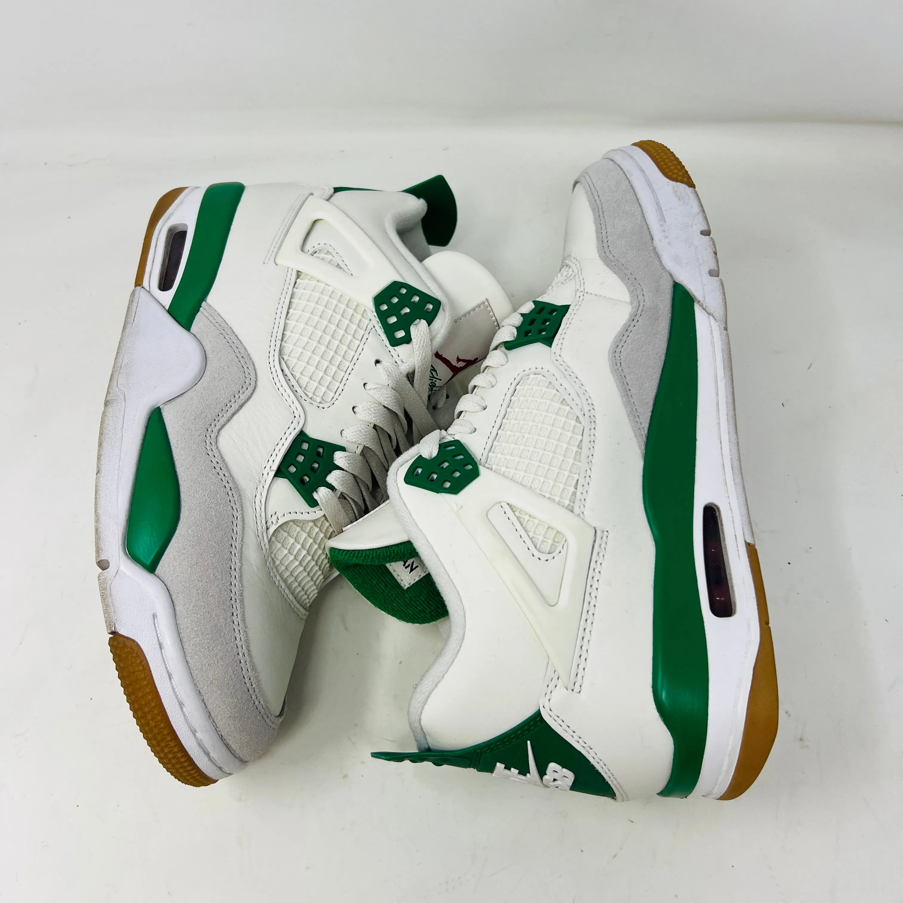 Jordan 4 Retro SB Pine Green