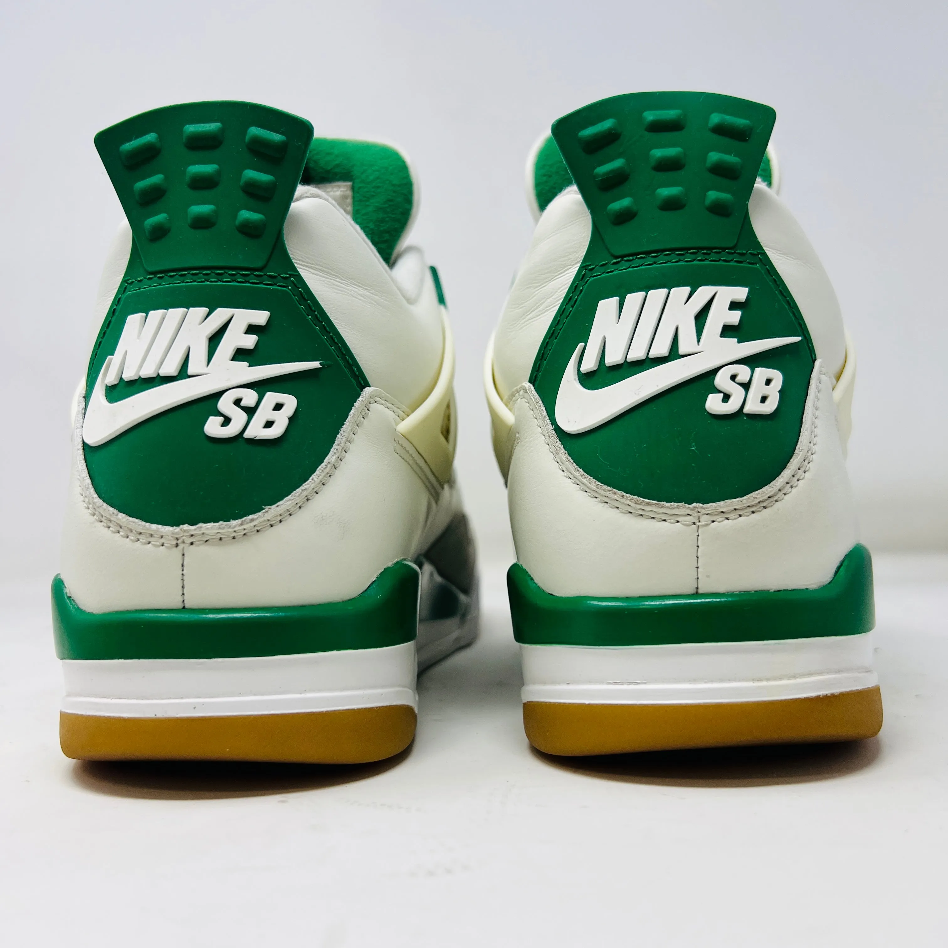 Jordan 4 Retro SB Pine Green