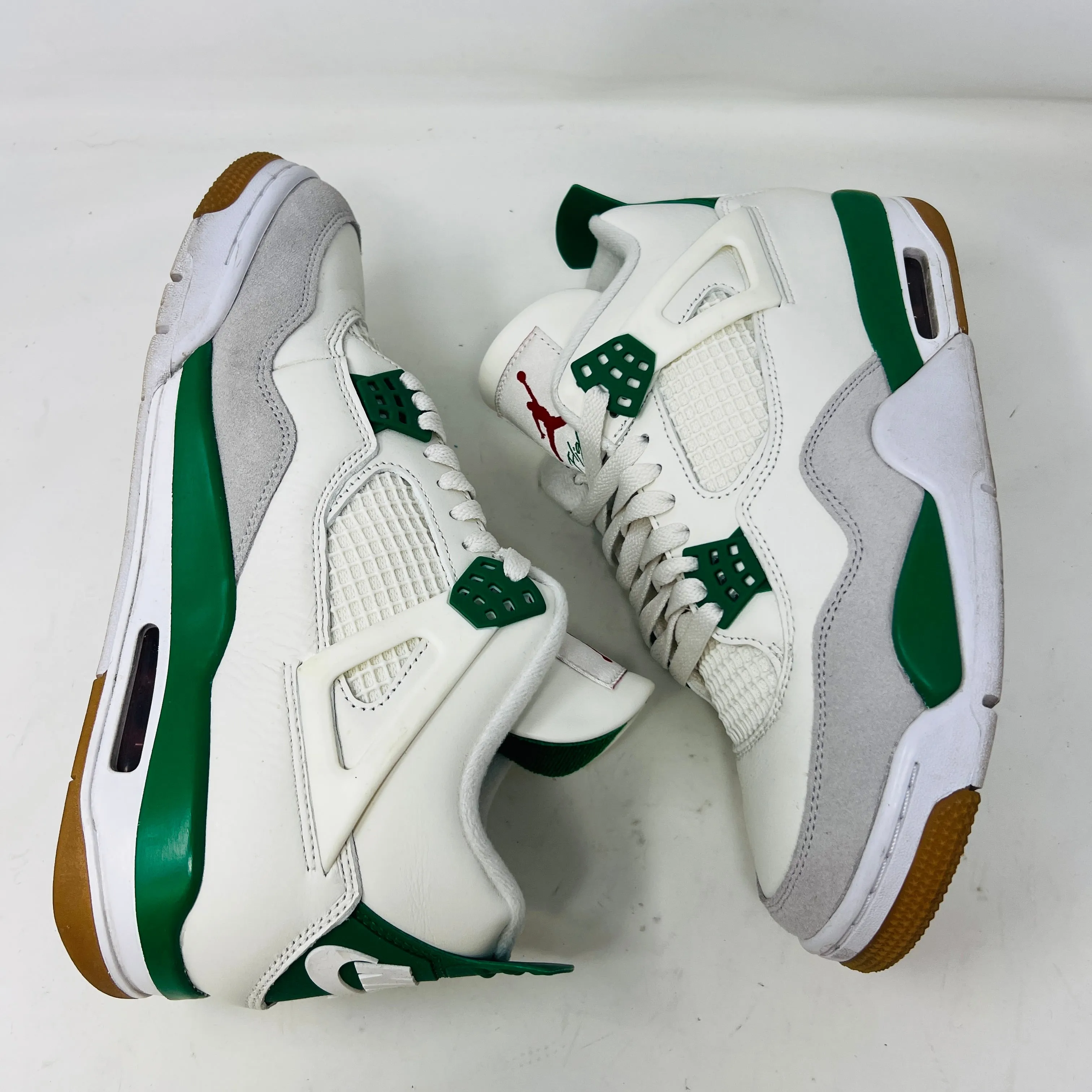 Jordan 4 Retro SB Pine Green