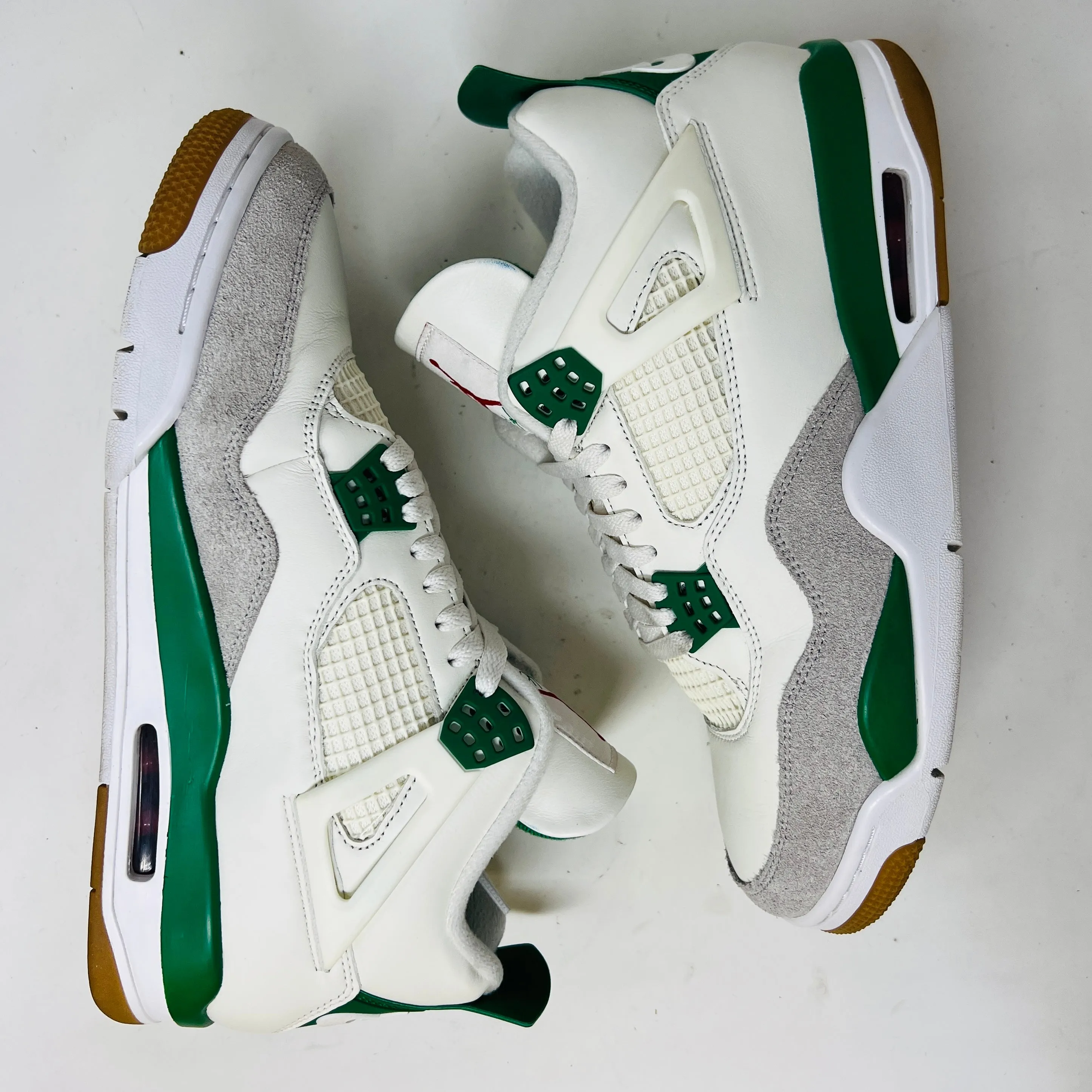 Jordan 4 Retro SB Pine Green