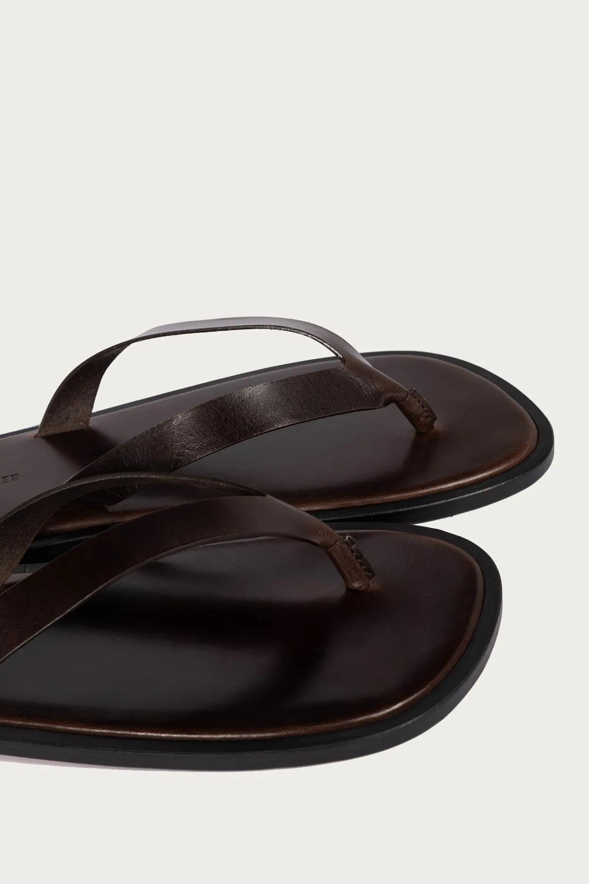 Leather Tong Sandals - Brown