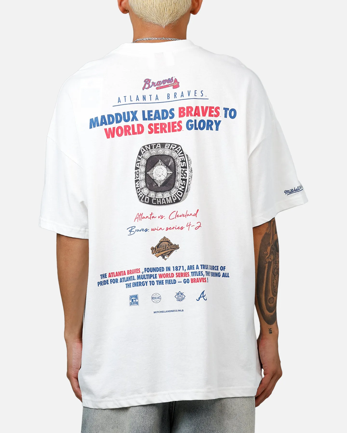 Mitchell & Ness Atlanta Braves Gregory Mad Dog Maddux Got Better T-Shirt Vintage White