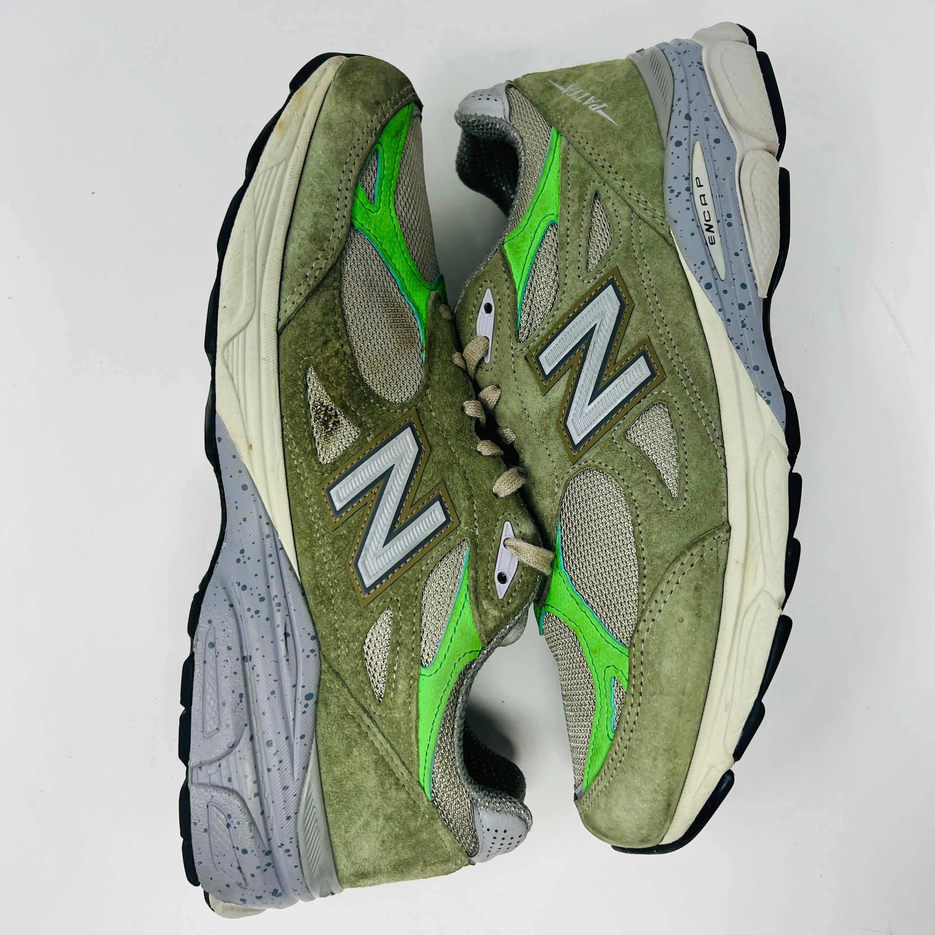 New Balance 990v3 MiUSA Patta Keep Your Family Close