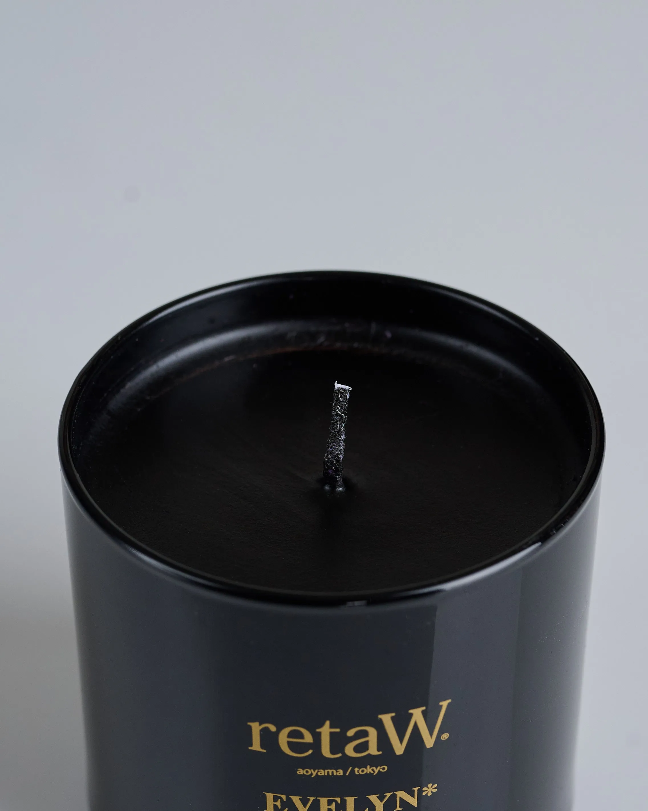 retaW Candle EVELYN (Black)