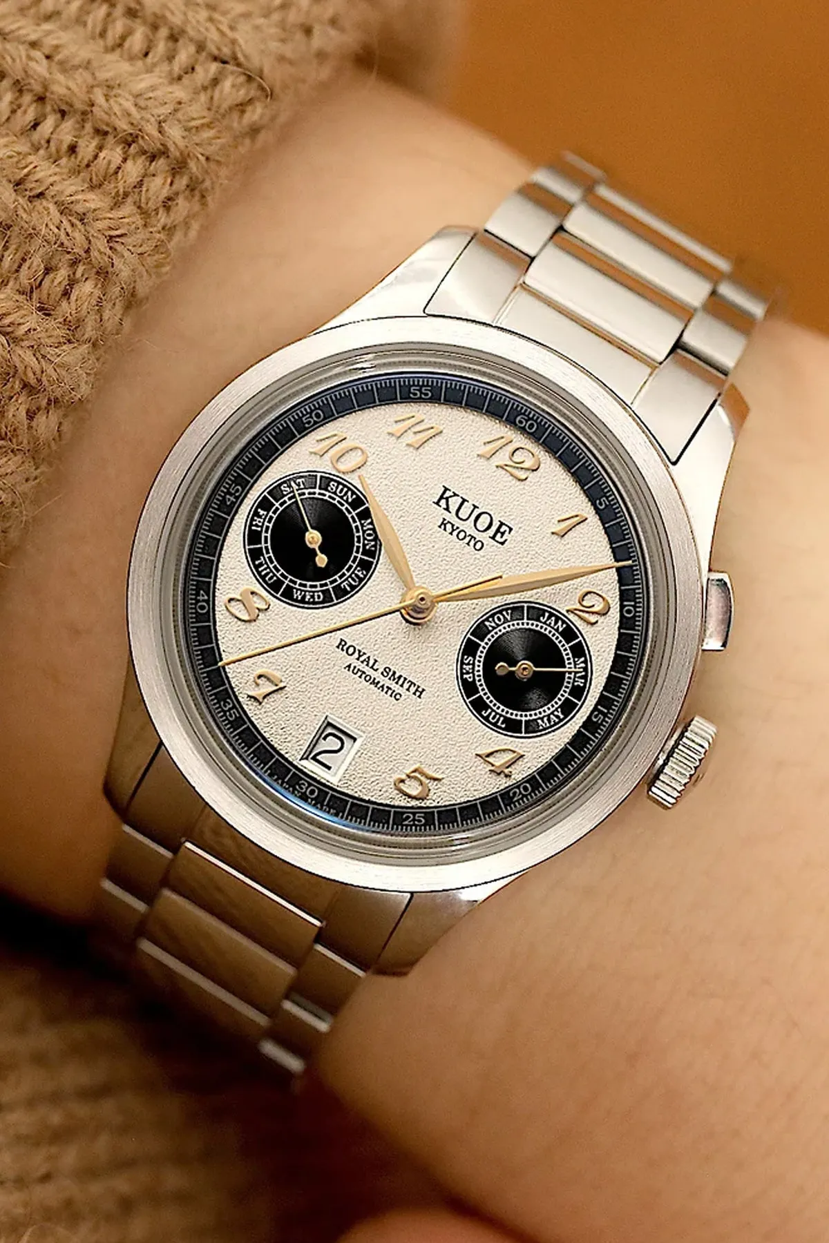 Royal Smith - 90-010 - Panda Dial/Silver Case - Stainless Steel Bracelet