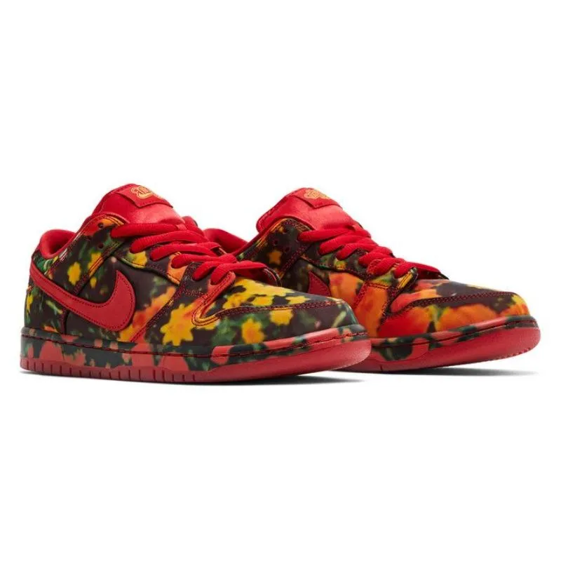 SB Dunk Low The Wizard of Oz Poppy Field.